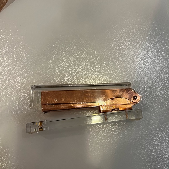 Rose gold & clear stapler - Picture 1 of 2